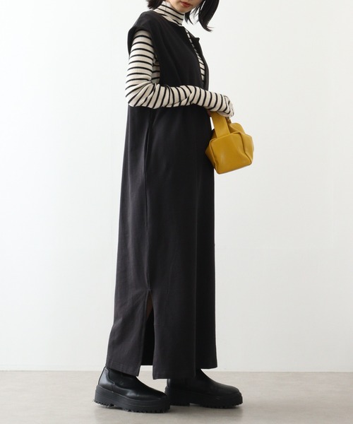 atONE(アットワン)の「atONE キーネックロングワンピース(ワンピース・レディース・キャメル/ブラック/チャコールグレー・4L~5L/M~L/LL~3L)」の7枚目の写真