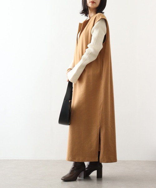 atONE(アットワン)の「atONE キーネックロングワンピース(ワンピース・レディース・キャメル/ブラック/チャコールグレー・4L~5L/M~L/LL~3L)」の15枚目の写真