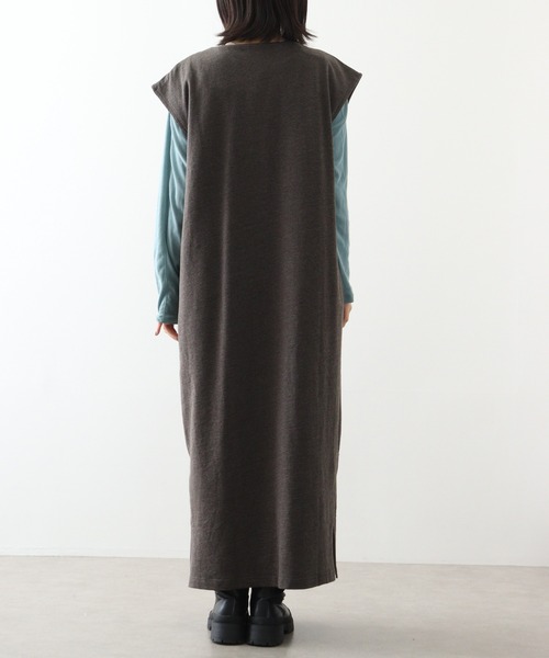 atONE(アットワン)の「atONE キーネックロングワンピース(ワンピース・レディース・キャメル/ブラック/チャコールグレー・4L~5L/M~L/LL~3L)」の19枚目の写真