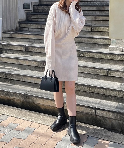 LE MORE（リモア）の「スクエアミニショルダーバッグ（ショルダーバッグ・レディース・ブラック/アイボリー・FREE）」の7枚目の写真