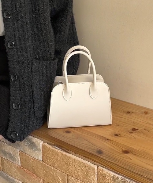 LE MORE（リモア）の「スクエアミニショルダーバッグ（ショルダーバッグ・レディース・ブラック/アイボリー・FREE）」の9枚目の写真