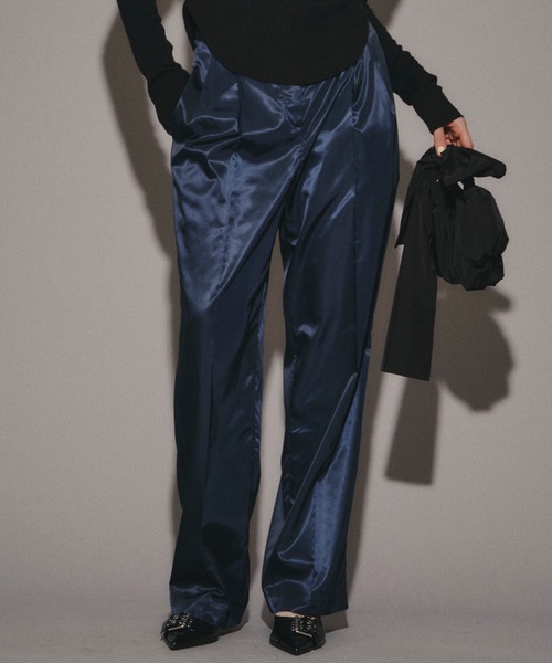 yae（ヤエ）の「Shiny pants/シャイニーパンツ（その他パンツ・レディース・シルバー/ネイビー/ゴールド・36/38）」の2枚目の写真
