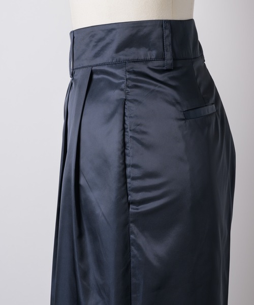 yae（ヤエ）の「Shiny pants/シャイニーパンツ（その他パンツ・レディース・シルバー/ネイビー/ゴールド・36/38）」の6枚目の写真