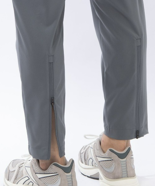 Reebok(リーボック)の「ウーブン トラックスター パンツ / WOR WOVEN TRACKSTER PANT(その他パンツ・メンズ・ブラック/グレー・LARGE/MEDIUM/SMALL/XX-LARGE/X-LARGE)」の16枚目の写真