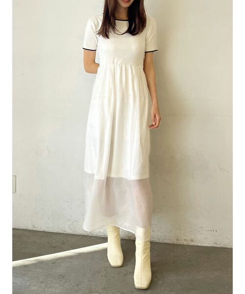 CALNAMUR（カルナムール）の「リボンシャイニーワンピース（ワンピース・レディース・アイボリー/ブラック/ライトブルー・FREE）」の16枚目の写真