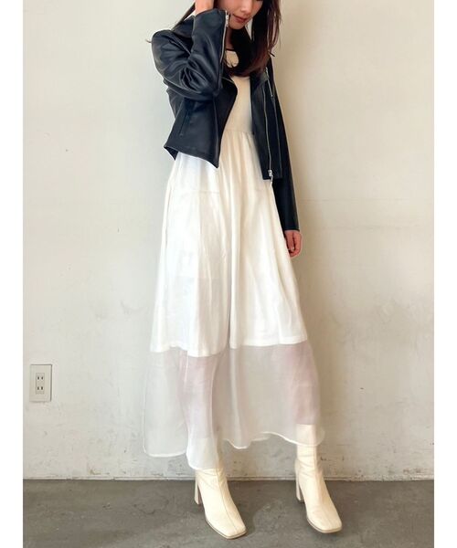 CALNAMUR（カルナムール）の「リボンシャイニーワンピース（ワンピース・レディース・アイボリー/ブラック/ライトブルー・FREE）」の19枚目の写真