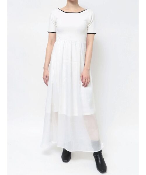 CALNAMUR（カルナムール）の「リボンシャイニーワンピース（ワンピース・レディース・アイボリー/ブラック/ライトブルー・FREE）」の6枚目の写真