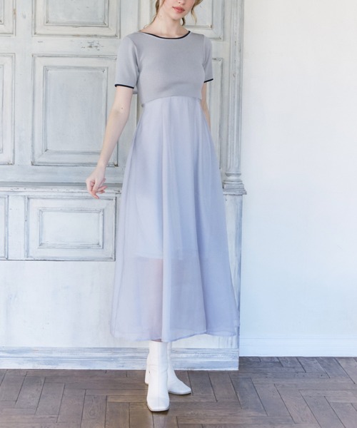 CALNAMUR（カルナムール）の「リボンシャイニーワンピース（ワンピース・レディース・アイボリー/ブラック/ライトブルー・FREE）」の13枚目の写真