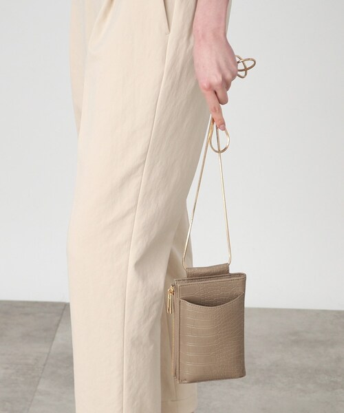 THE SHOP TK （ザ ショップ ティーケー ）の「◆ウォレットスマホミニショル【ヒルナンデス！で紹介】（ショルダーバッグ・レディース・ベージュ系その他2/ホワイト系8/アイボリー/ブラック/シルバー/ダークグリーン・00）」の11枚目の写真