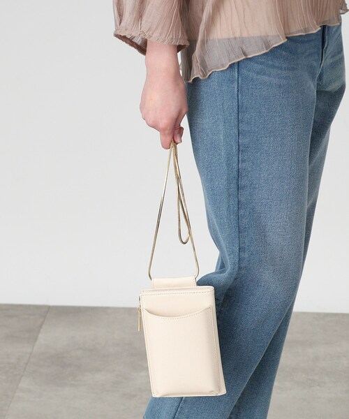 THE SHOP TK （ザ ショップ ティーケー ）の「◆ウォレットスマホミニショル【ヒルナンデス！で紹介】（ショルダーバッグ・レディース・ベージュ系その他2/ホワイト系8/アイボリー/ブラック/シルバー/ダークグリーン・00）」の2枚目の写真