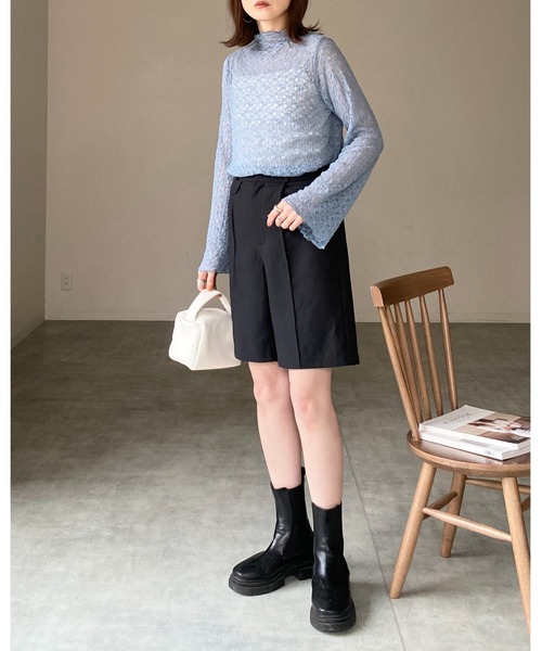 She's Closet(シーズクローゼット)の「シアーレースジャガードメロウフリル長袖プチハイネックトップス(Tシャツ/カットソー・レディース・ブルー/アイボリー/ブラック・FREE)」の16枚目の写真