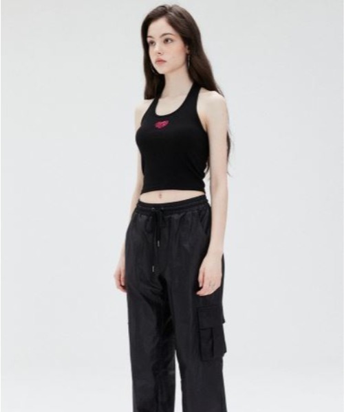 LUVISTRUE(ラヴイズトゥルー)の「SU LOGO HALTER NECK TOP(タンクトップ・レディース・ブラック/ホワイト・FREE)」の8枚目の写真