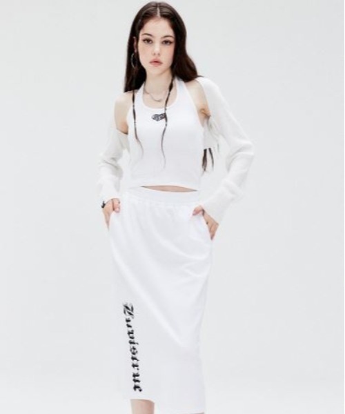 LUVISTRUE(ラヴイズトゥルー)の「SU LOGO HALTER NECK TOP(タンクトップ・レディース・ブラック/ホワイト・FREE)」の12枚目の写真