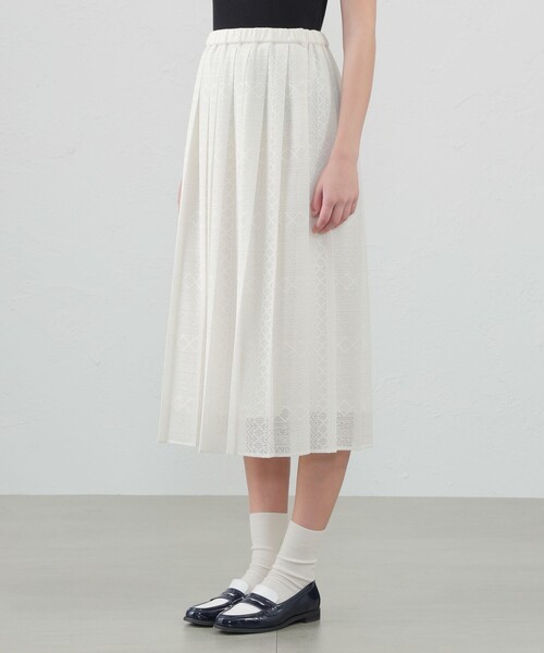 MACKINTOSH PHILOSOPHY(マッキントッシュ フィロソフィー)の「レースプリーツスカート(スカート・レディース・オフホワイト/ダークネイビー・38/36)」の6枚目の写真