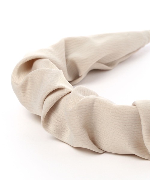 tiny tiny（ティニーティニー）の「ギャザーカチューシャ[tiny tiny(ティニーティニー)]（カチューシャ・レディース・ブラック/ベージュ・0）」の5枚目の写真