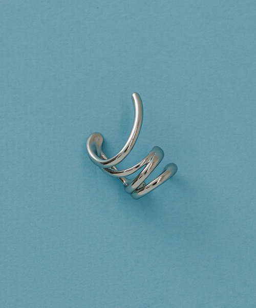 SMELLY（スメリー）の「オーバーラップラインイヤカフ（イヤーカフ・レディース・シルバー・-）」の4枚目の写真