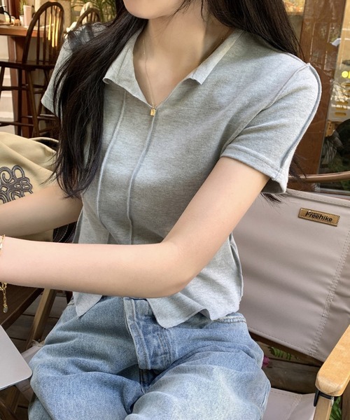 aimoha(アイモハ)の「デザイン半袖トップス (SS)(Tシャツ/カットソー・レディース・ブラック/グレー/ベージュ・SMALL/LARGE/MEDIUM)」の6枚目の写真