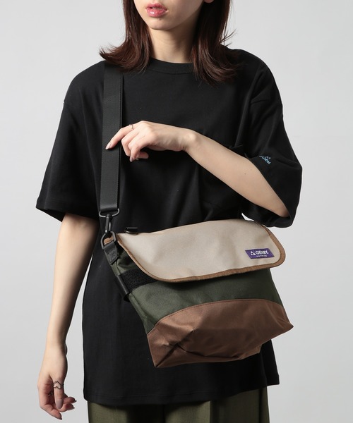 GERRY(ジェリー)の「【GERRY】メッセンジャーバッグ R1624 YMY(メッセンジャーバッグ・メンズ・ベージュ/チャコールグレー/グレー/ブラック/マルチ・FREE)」の22枚目の写真