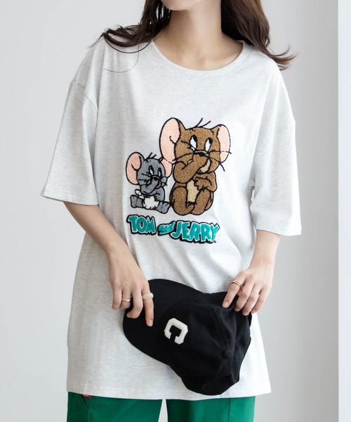 Tom＆Jerry（トムアンドジェリー）の「TOM＆JERRY トムとジェリー サガラ刺繍Tシャツ 綿100%（Tシャツ/カットソー・レディース・チャコールグレー/オートミール/グリーン系その他/ラベンダー/ベージュ・フリー）」の4枚目の写真