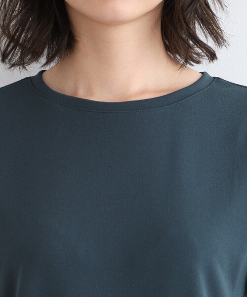 INDIVI（インディヴィ）の「◆【洗える／UVケア】ドルマンスリーブフォルムワンピース（ワンピース・レディース・ブラック/モスグリーン・03/05/13/15 /19/34/38）」の4枚目の写真