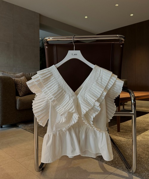 I_am（アイアム）の「shoulder pleats frill blouse / ショルダー 