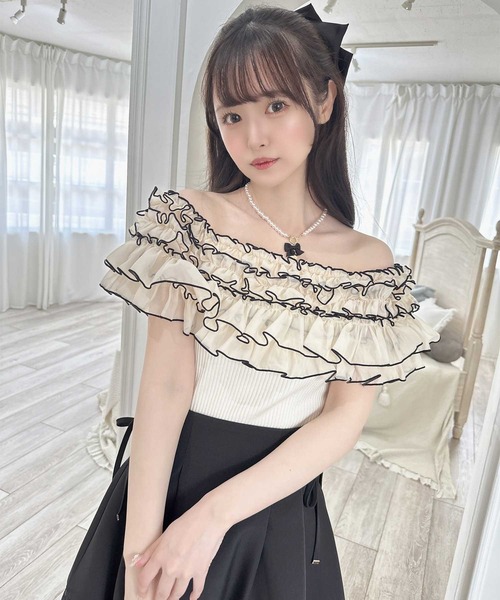 couture BY ROJITA（クチュールバイロジータ）の「配色メローフリルトップス（Tシャツ/カットソー・レディース・アイボリー/ブラック/ピンクベージュ・FREE）」の2枚目の写真