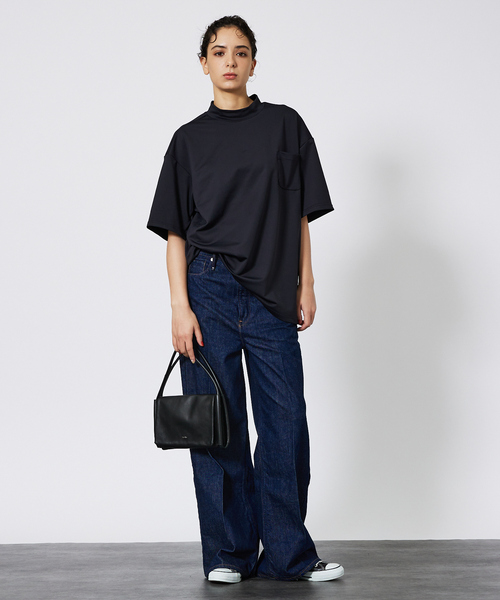 ABAHOUSE（アバハウス）の「MOCK-NECK TEE/モックネックTシャツ（Tシャツ/カットソー・メンズ・ホワイト/ブラック・M/L/XL）」の4枚目の写真