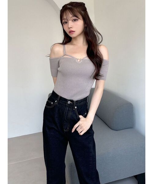 RESEXXY（リゼクシー）の「バストデザインニットトップス（ニット/セーター・レディース・ベージュ/グリーン/ブラック・FREE）」の5枚目の写真