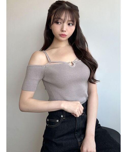 RESEXXY（リゼクシー）の「バストデザインニットトップス（ニット/セーター・レディース・ベージュ/グリーン/ブラック・FREE）」の6枚目の写真