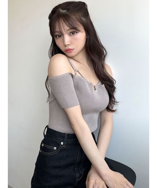 RESEXXY（リゼクシー）の「バストデザインニットトップス（ニット/セーター・レディース・ベージュ/グリーン/ブラック・FREE）」の8枚目の写真