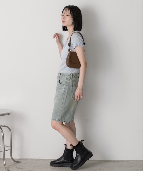 ad thie（アドティエ）の「ゆったりシルエット ハーフデニムパンツ（デニムパンツ・レディース・ライトブルー/ブルー・FREE）」の15枚目の写真