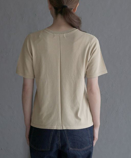 apartment department(アパートメントデパートメント)の「レーヨンナイロン ニットソー(Tシャツ/カットソー・レディース・グレイッシュベージュ/ブラック/オフホワイト・M)」の18枚目の写真