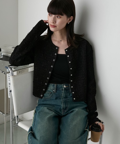forksy.(フォルクシー)の「【forksy.】ふくれジャガード リングボタン コンパクトカーディガン(カーディガン/ボレロ・レディース・アイボリー/ブラック/ライトグリーン・FREE)」の2枚目の写真