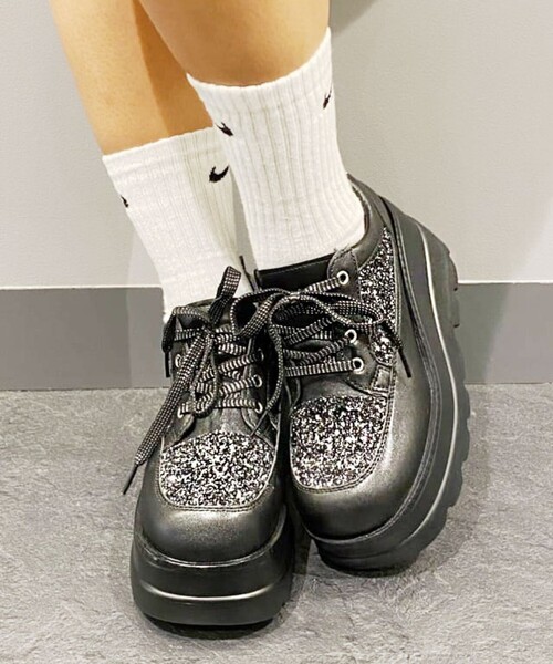 厚底グリッタースニーカー（スニーカー）｜cs T&P（シーエスティーアンドピー）