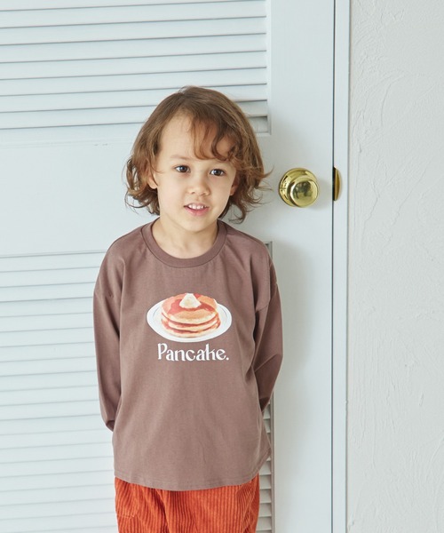 pairmanon(ペアマノン)の「【リンクコーデ】オリジナル シンプルプリント 長袖 Tシャツ(Tシャツ/カットソー・キッズ・ブラック系その他/ホワイト系その他2/ホワイト系その他4/ブラウン系その他2/ピンク系その他/ブラウン系その他/ブルー系その他2/ブラック系その他2/ブラウン系その他3/ベージュ系その他/ホワイト系その他3/ピンク系その他4/ピンク系その他2/ピンク系その他3/グリーン系その他/ブルー系その他/グリーン系その他2/ベージュ系その他2/ホワイト系その他/パープル系その他・120/90/140/100/130/150/110)」の9枚目の写真