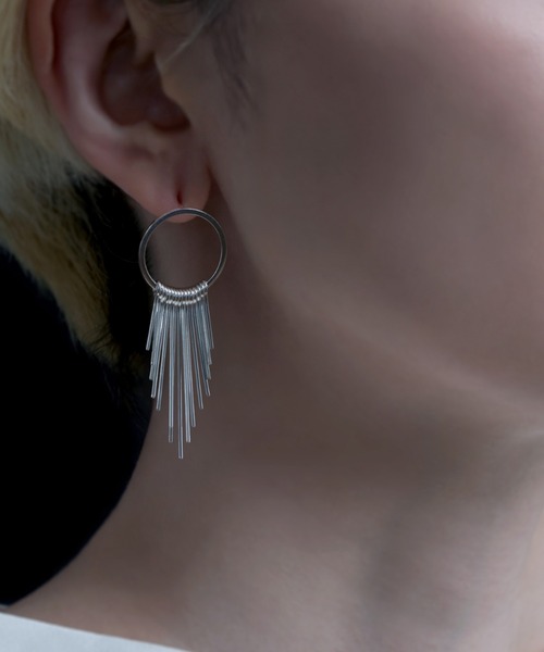 YArKA(ヤーカ)の「【YArKA/ヤーカ】arrange 15 stick earring(pierce) / 光線イメージピアス(ピアス(両耳用)・メンズ・ゴールド・FREE)」の6枚目の写真