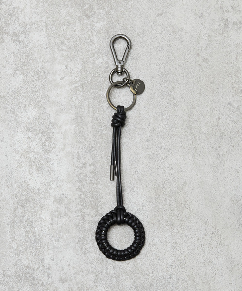 ITTI(イッチ)の「ITTI イッチ / CRISTY KNOT FINGER CIRCLE CHARM BK / RAPTO JP クリスティノットサークルチャームフィンガーストラップ / ITTI-GOODS-070-BK(キーホルダー・メンズ・ブラック・FREE)」の5枚目の写真