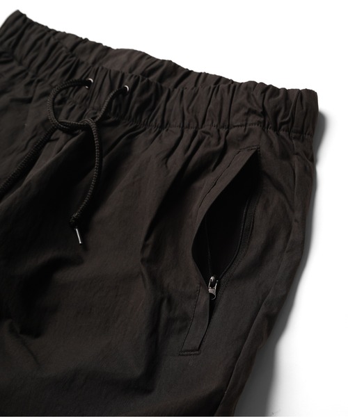 Stars Stripes（スターズストライプス）の「【Stars Stripes/スターズ ストライプス】Water Repellent Lined Track Pants ナイロン トラックパンツ イージーパンツ シルエット調整可能　撥水加工　セットアップ対応可能（その他パンツ・メンズ・クリーム/ブラック/ネイビー・MEDIUM/XX-LARGE/X-LARGE/LARGE/SMALL）」の13枚目の写真
