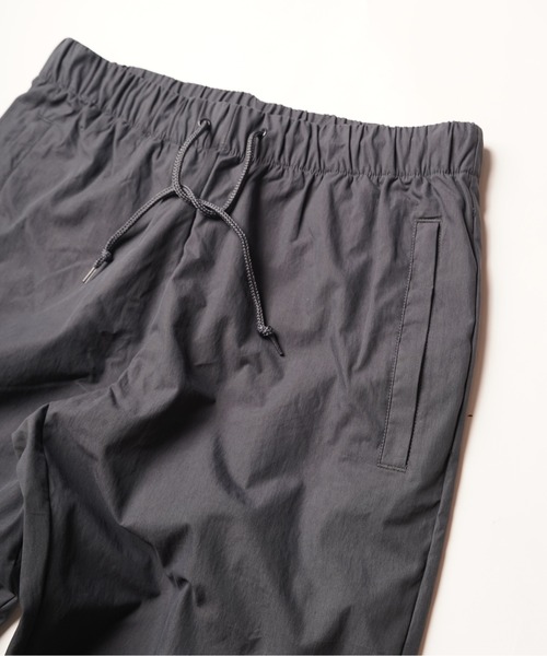 Stars Stripes（スターズストライプス）の「【Stars Stripes/スターズ ストライプス】Water Repellent Lined Track Pants ナイロン トラックパンツ イージーパンツ シルエット調整可能　撥水加工　セットアップ対応可能（その他パンツ・メンズ・クリーム/ブラック/ネイビー・MEDIUM/XX-LARGE/X-LARGE/LARGE/SMALL）」の8枚目の写真