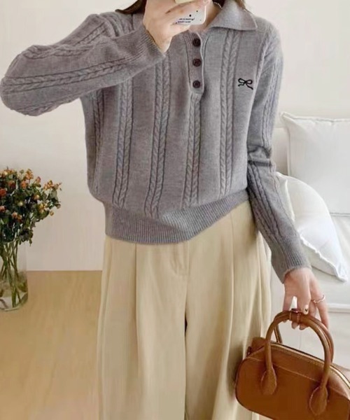 frunco(フランコ)の「リボン刺繍入りニットポロ(ポロシャツ・レディース・ピンク/ブラウン/ホワイト/ブラック/グレー・FREE)」の4枚目の写真
