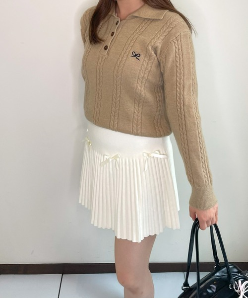 frunco(フランコ)の「リボン刺繍入りニットポロ(ポロシャツ・レディース・ピンク/ブラウン/ホワイト/ブラック/グレー・FREE)」の6枚目の写真