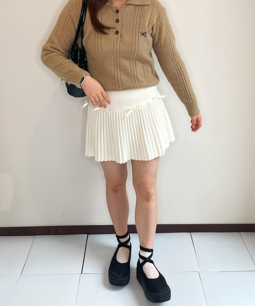frunco(フランコ)の「リボン刺繍入りニットポロ(ポロシャツ・レディース・ピンク/ブラウン/ホワイト/ブラック/グレー・FREE)」の7枚目の写真