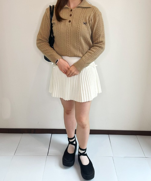 frunco(フランコ)の「リボン刺繍入りニットポロ(ポロシャツ・レディース・ピンク/ブラウン/ホワイト/ブラック/グレー・FREE)」の8枚目の写真