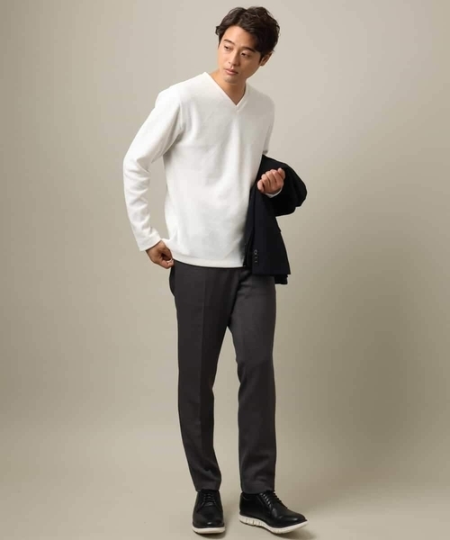 a.v.v（アーヴェヴェ）の「【ジャケイン可/細見え】モール幾何柄Ｖネックプルオーバー（Tシャツ/カットソー・メンズ・ブラック/ホワイト/ライトグレー・44/46/48/50/52）」の5枚目の写真