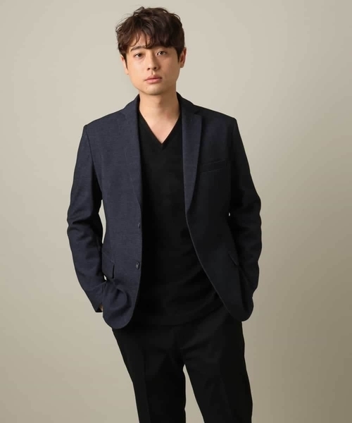 a.v.v（アーヴェヴェ）の「【ジャケイン可/細見え】モール幾何柄Ｖネックプルオーバー（Tシャツ/カットソー・メンズ・ブラック/ホワイト/ライトグレー・44/46/48/50/52）」の18枚目の写真