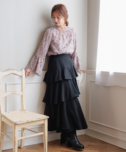 mysty woman（ミスティウーマン）の「袖フレアチュール刺繍ブラウス　251623（シャツ/ブラウス・レディース・アイボリー/ブラック/ピンクベージュ・FREE）」の4枚目の写真