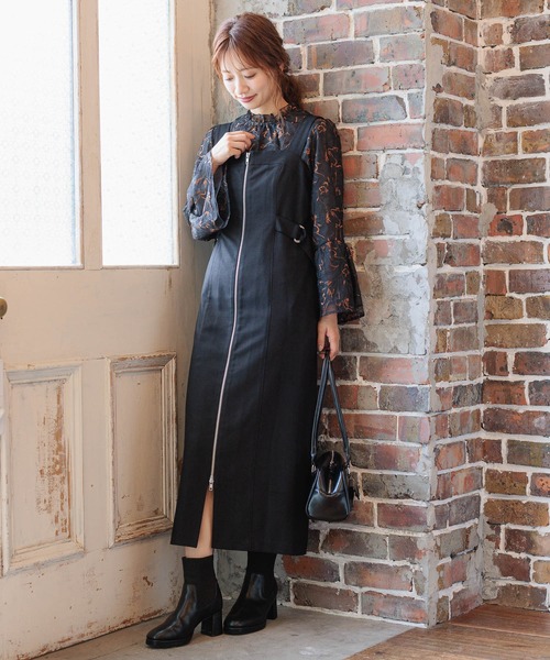 mysty woman（ミスティウーマン）の「袖フレアチュール刺繍ブラウス　251623（シャツ/ブラウス・レディース・アイボリー/ブラック/ピンクベージュ・FREE）」の7枚目の写真