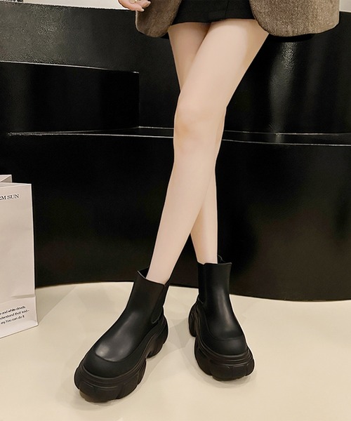 Lace Ladies(レースレディース)の「レザー調 サイドゴア 厚底 ショート ブーツ(ブーツ・レディース・ブラック/アイボリー・22.5cm/23cm/23.5cm/24cm/24.5cm/25cm)」の14枚目の写真