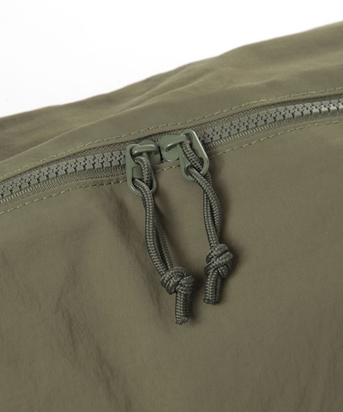 GLOBAL WORK（グローバルワーク）の「撥水ライトショルダーS/252339（ショルダーバッグ・メンズ・カーキ/アイボリー/ベージュ/グレー/ブラック/ブルー/イエロー/ピンク・FREE）」の12枚目の写真