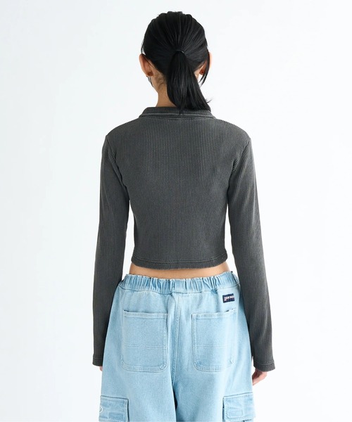 DC SHOES(ディーシーシューズ)の「25 WS TELECO SHORT P/DCハーフジップショート丈カットソー(ポロシャツ・レディース・グレー/ブラック系その他/ブラック/ホワイト・MEDIUM/LARGE)」の6枚目の写真